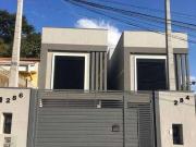 Casa / Sobrado para Venda em Arujá/SP Centro 3 Quartos