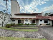 Casa / Sobrado para Venda em Atibaia/SP Tanque 7 Quartos