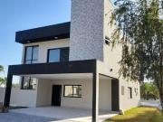 Casa / Sobrado para Venda em Atibaia/SP Condomínio...