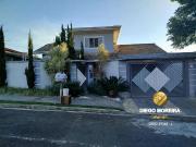 Casa / Sobrado para Venda em Atibaia/SP Jardim Itaperi 5...
