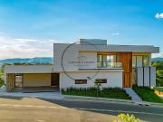 Casa / Sobrado para Venda em Atibaia/SP Nova Gardênia 4...