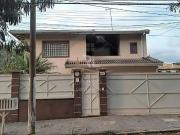 Casa / Sobrado para Venda em Atibaia/SP Vila Santista 4...