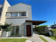 Casa / Sobrado para Venda em Balneário Camboriú/SC São...