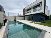 Casa / Sobrado para Venda em Balneário Camboriú/SC Santa...