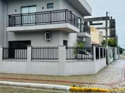Casa / Sobrado para Venda em Balneário Piçarras/SC...
