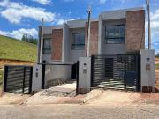 Casa / Sobrado para Venda em Barra do Piraí/RJ Fátima 2...