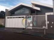 Casa / Sobrado para Venda em Barretos/SP Centro 3 Quartos