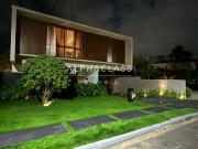 Casa / Sobrado para Venda em Barueri/SP Alphaville 4 Quartos