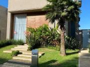 Casa / Sobrado para Venda em Barueri/SP Alphaville 4 Quartos