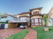 Casa / Sobrado para Venda em Barueri/SP Alphaville 4 Quartos