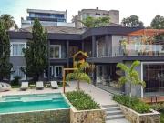 Casa / Sobrado para Venda em Barueri/SP Tamboré 6 Quartos