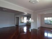 Casa / Sobrado para Venda em Bauru/SP Jardim Estoril 4...