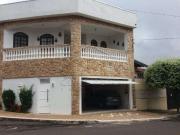Casa / Sobrado para Venda em Bauru/SP Jardim Solange 4...
