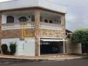 Casa / Sobrado para Venda em Bauru/SP Jardim Solange 4...