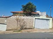 Casa / Sobrado para Venda em Belo Horizonte/MG Juliana 4...