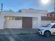 Casa / Sobrado para Venda em Belo Horizonte/MG Santa...