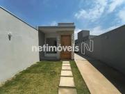 Casa / Sobrado para Venda em Betim/MG Guarujá Mansões 3...