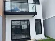 Casa / Sobrado para Venda em Betim/MG Monte Verde 3 Quartos