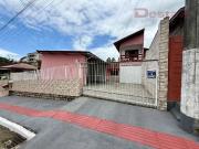 Casa / Sobrado para Venda em Biguaçu/SC Fundos 3 Quartos