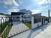 Casa / Sobrado para Venda em Biguaçu/SC Fundos 3 Quartos