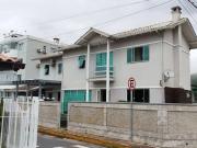 Casa / Sobrado para Venda em Biguaçu/SC Universitários 4...