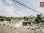 Casa / Sobrado para Venda em Blumenau/SC Água Verde 4...