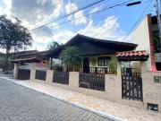 Casa / Sobrado para Venda em Blumenau/SC Garcia 5 Quartos