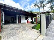 Casa / Sobrado para Venda em Blumenau/SC Velha Central 4...