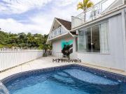 Casa / Sobrado para Venda em Blumenau/SC Velha 4 Quartos