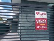 Casa / Sobrado para Venda em Bom Jesus dos Perdões/SP...