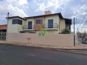 Casa / Sobrado para Venda em Botucatu/SP Conjunto...