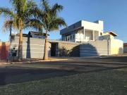 Casa / Sobrado para Venda em Botucatu/SP Jardim Ypê 3...