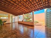 Casa / Sobrado para Venda em Brodowski/SP Centro 3 Quartos