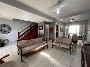 Casa / Sobrado para Venda em Cabo Frio/RJ Braga 3 Quartos