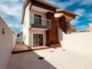 Casa / Sobrado para Venda em Cabo Frio/RJ Foguete 4 Quartos