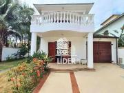 Casa / Sobrado para Venda em Cabo Frio/RJ Foguete 6 Quartos