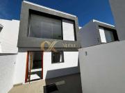 Casa / Sobrado para Venda em Cabo Frio/RJ Peró 2 Quartos