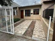 Casa / Sobrado para Venda em Cachoeirinha/RS Parque da...