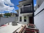 Casa / Sobrado para Venda em Cajamar/SP Portais Polvilho...