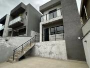 Casa / Sobrado para Venda em Cajamar/SP Portais Polvilho...