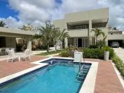 Casa / Sobrado para Venda em Camaçari/BA Abrantes 4 Quartos