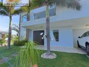 Casa / Sobrado para Venda em Camaçari/BA Abrantes 5 Quartos