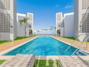 Casa / Sobrado para Venda em Camaçari/BA Monte Gordo 3...