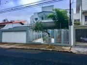 Casa / Sobrado para Venda em Cambé/PR Jardim Vila Rica 4...