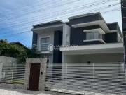 Casa / Sobrado para Venda em Camboriú/SC Centro 3 Quartos