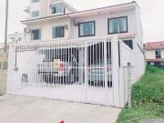 Casa / Sobrado para Venda em Camboriú/SC Centro 3 Quartos