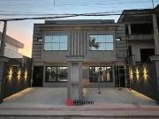 Casa / Sobrado para Venda em Camboriú/SC Lídia Duarte 3...
