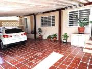 Casa / Sobrado para Venda em Campinas/SP Jardim Leonor 4...