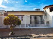 Casa / Sobrado para Venda em Campinas/SP Taquaral 3 Quartos