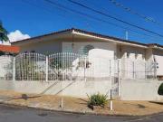 Casa / Sobrado para Venda em Campinas/SP Vila Bourbon...